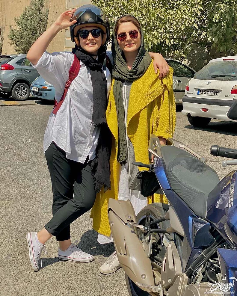 موتورسواری شبنم قربانی با استایل نامتعارف